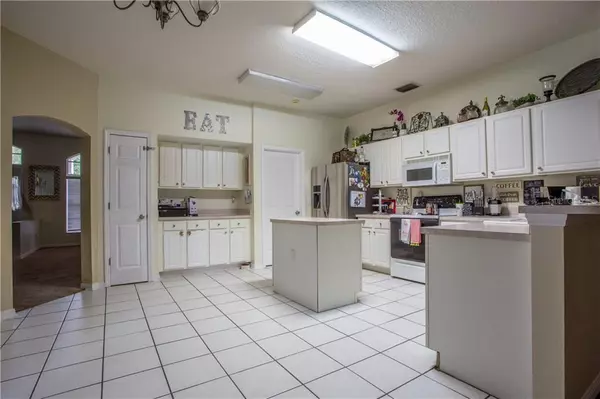 Valrico, FL 33596,4519 OAK RIVER CIR