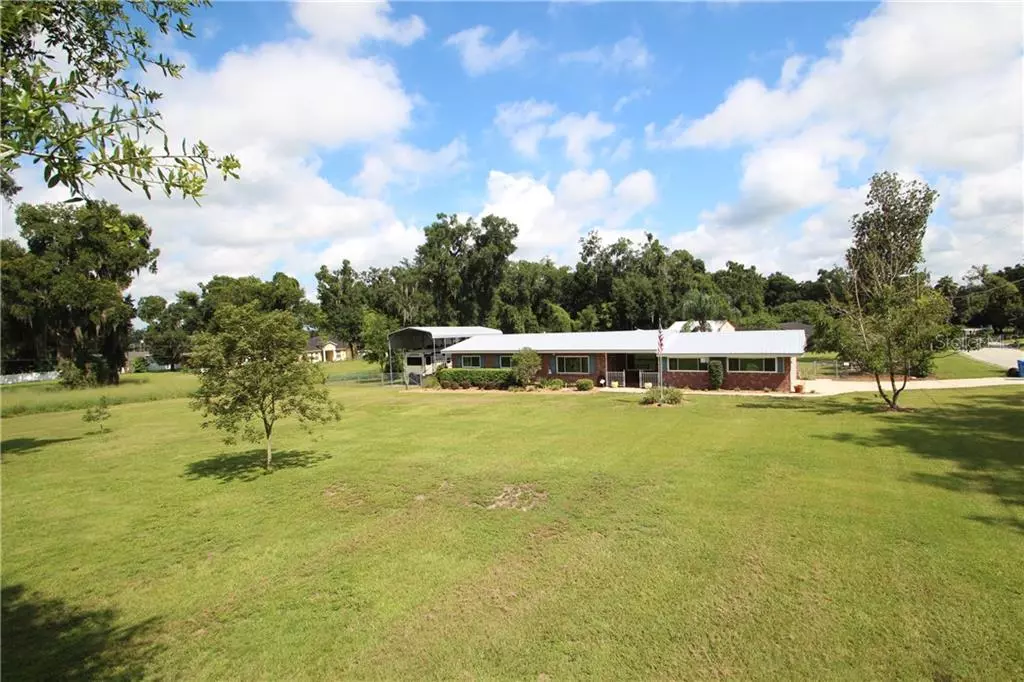 Dover, FL 33527,4804 LYNN OAKS CIR