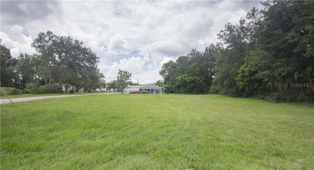 10TH AVE, Zephyrhills, FL 33542
