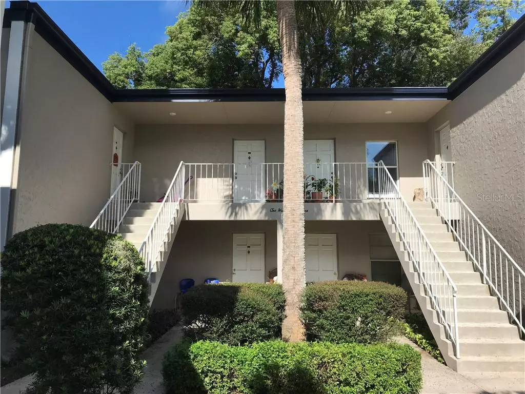 Brandon, FL 33510,115 PICARDY VILLA CIR #201