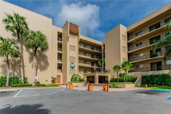 Tarpon Springs, FL 34689,90 S HIGHLAND AVE #1302