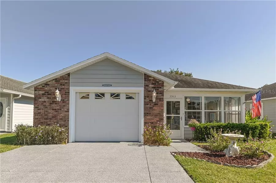 37413 WEDGEWOOD DR, Zephyrhills, FL 33542