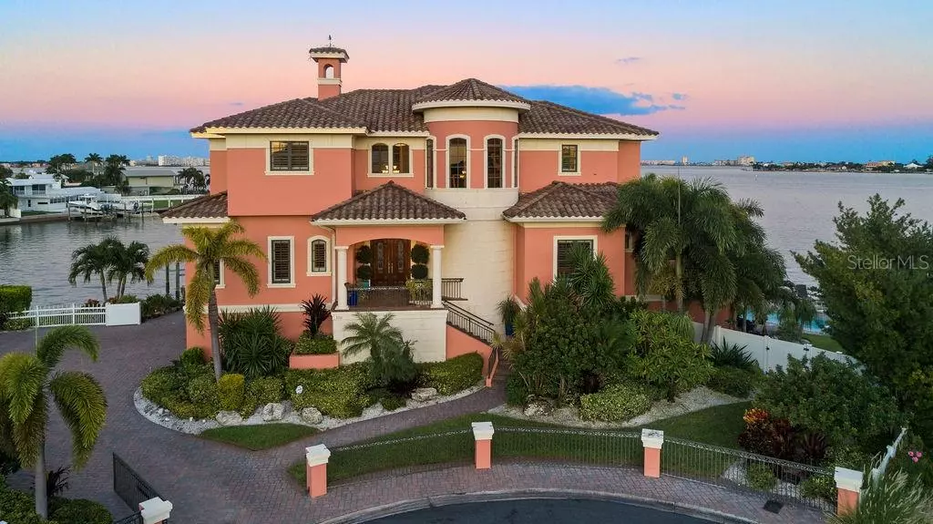 5401 ALOHA DR, St Pete Beach, FL 33706