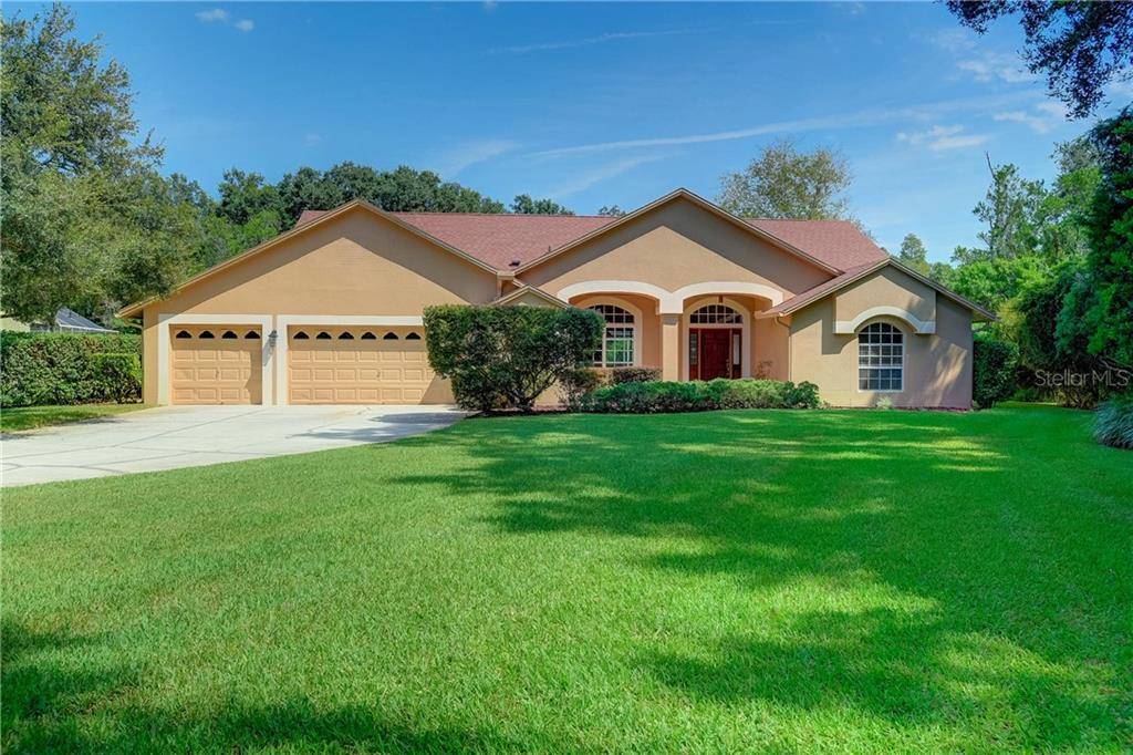 920 SHADED WATER WAY, Lutz, FL 33549