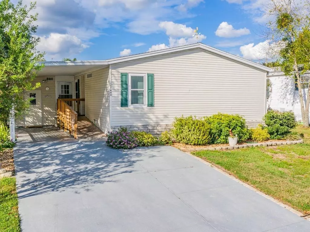 Zephyrhills, FL 33541,37643 NEUKOM AVE