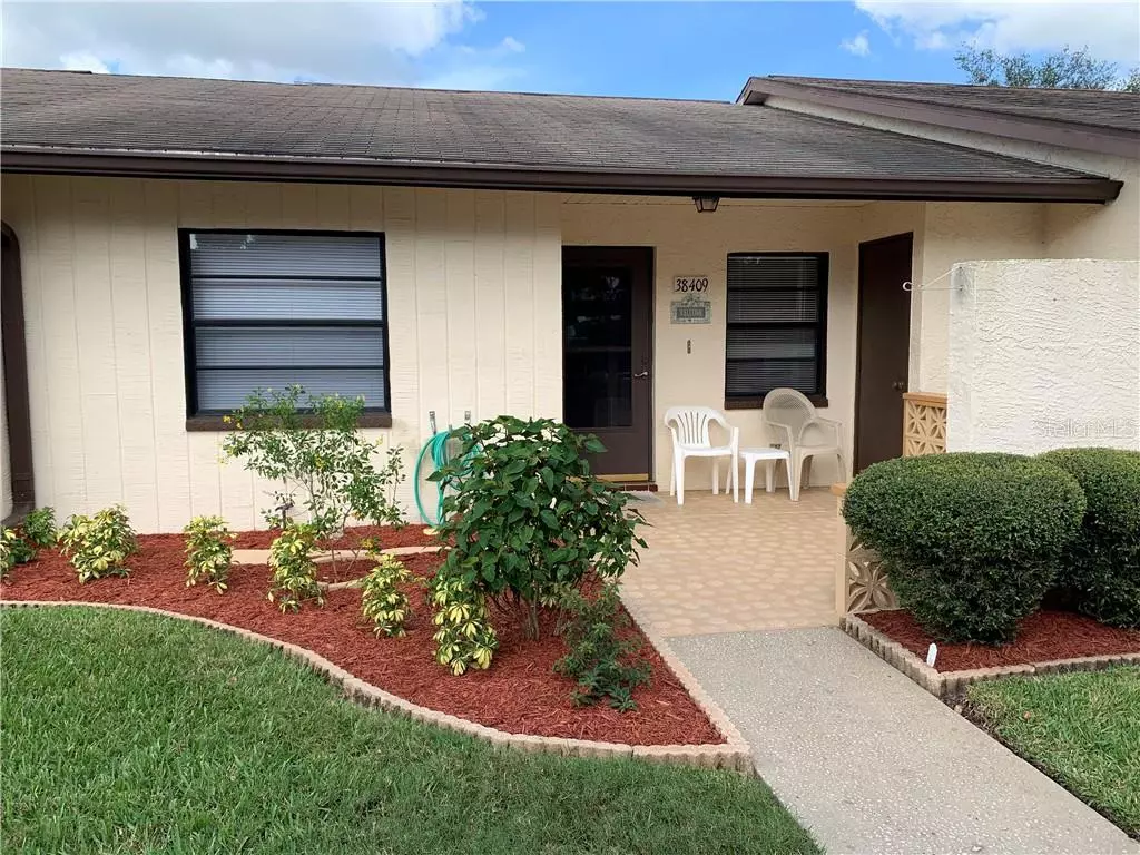 Zephyrhills, FL 33542,38409 COTTONWOOD PL #4