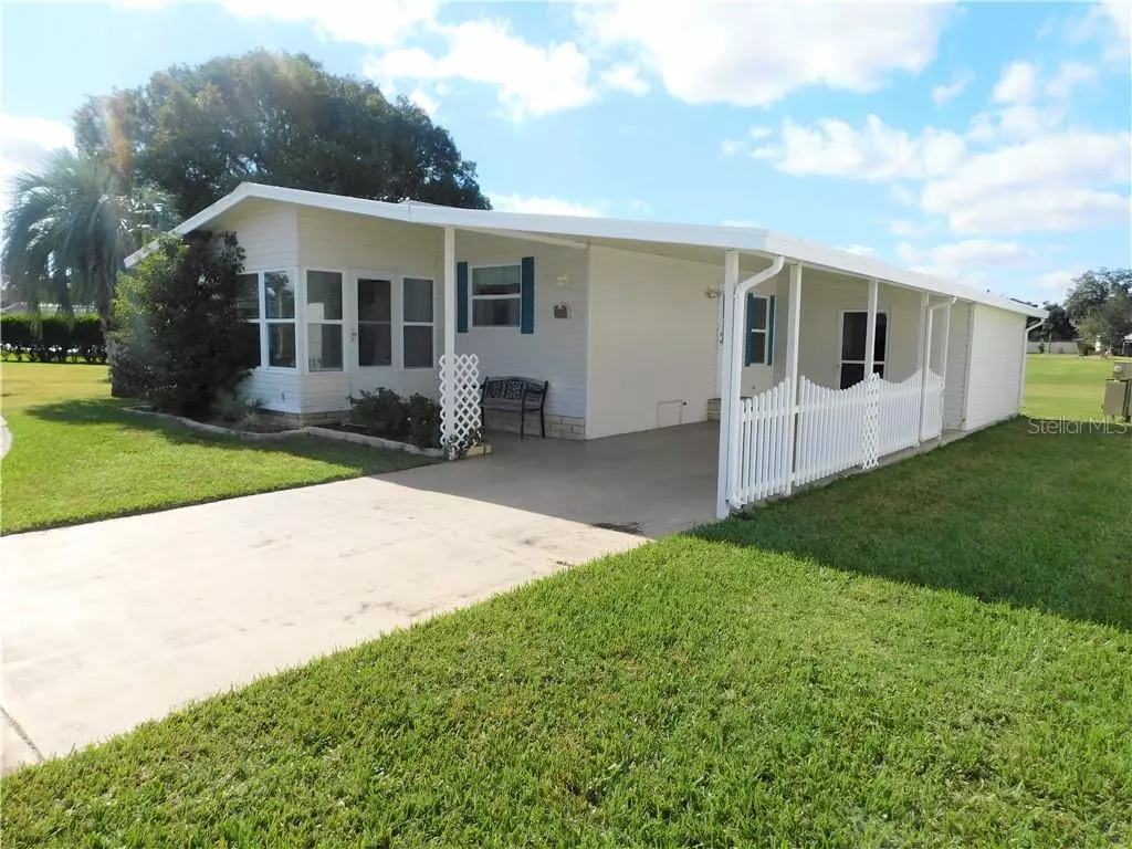 Zephyrhills, FL 33541,5413 SEVILLE DR