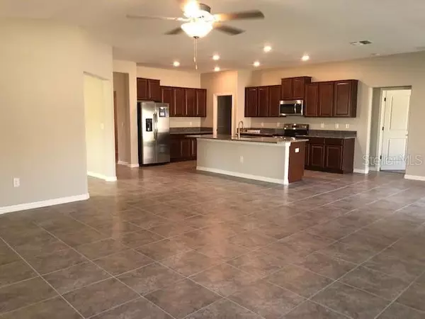 Ruskin, FL 33570,913 TIMELESS MOSS DR