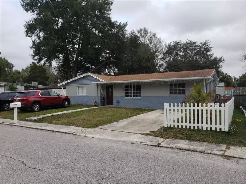 4926 BILLY DIRECT LN, Lutz, FL 33559