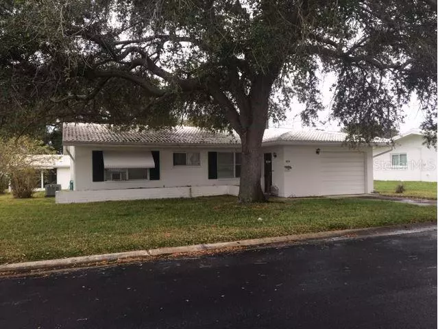 9270 140TH LN, Seminole, FL 33776