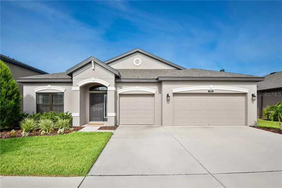 8205 MALLOW MIRROR LN, Land O Lakes, FL 34637