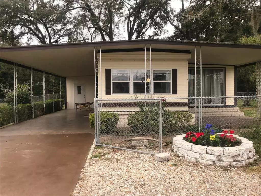 Zephyrhills, FL 33542,39129 SABAL AVE