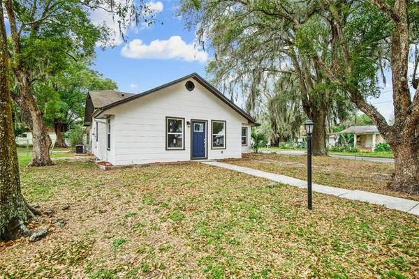 5311 6TH ST, Zephyrhills, FL 33542