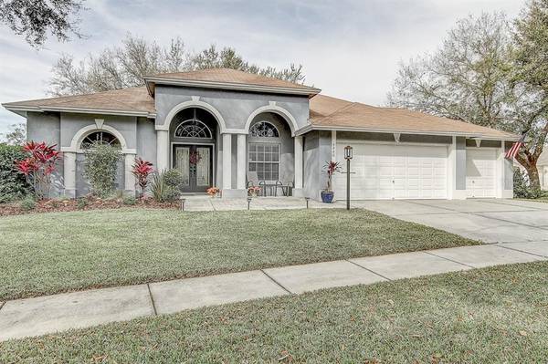 4446 WINDING RIVER DR, Valrico, FL 33596