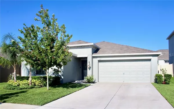 207 ARCHCLIFFE POINT PL, Dover, FL 33527