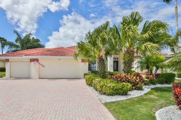 2127 PLATINUM DR, Sun City Center, FL 33573