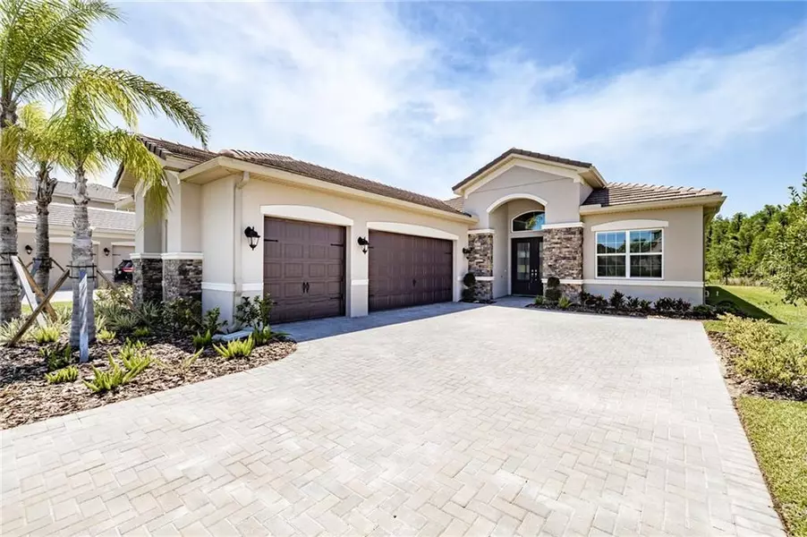 31057 CHESAPEAKE BAY DR, Wesley Chapel, FL 33543