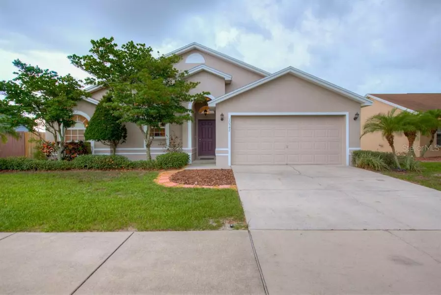 10542 CARLOWAY HILLS DR, Wimauma, FL 33598