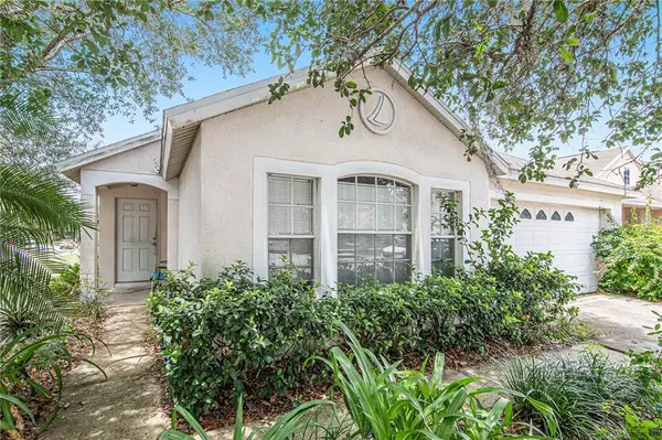 602 WAVE CREST CIR, Valrico, FL 33594