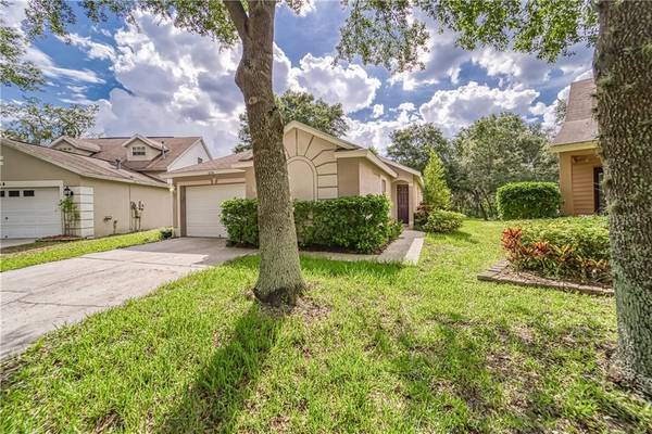 6156 SKYLARKCREST DR, Lithia, FL 33547