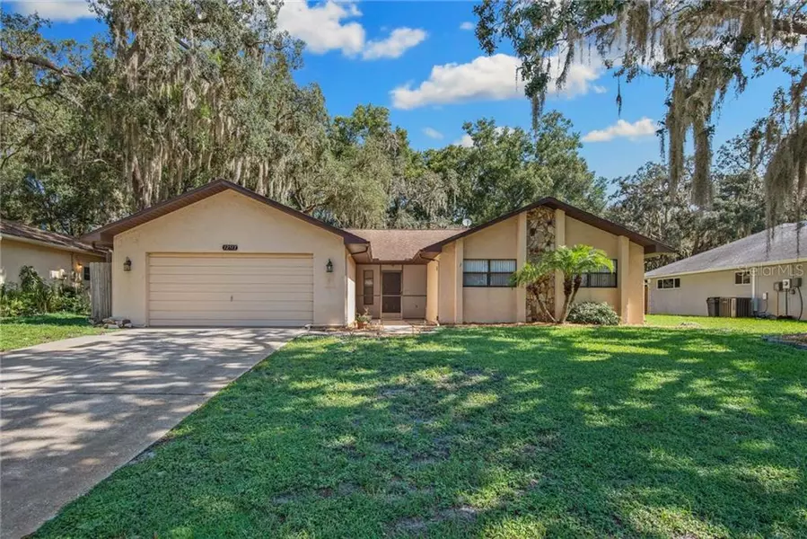 12513 SHADOW RIDGE BLVD, Hudson, FL 34669