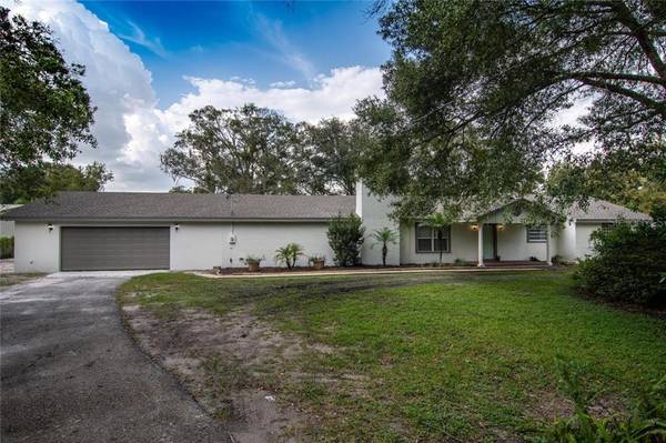 2406 SUNSET LN, Lutz, FL 33549