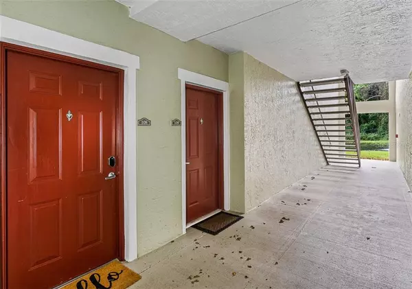 Sarasota, FL 34235,4751 TRAVINI CIR #4-108