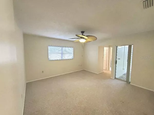 Sarasota, FL 34243,812 PONDEROSA PINE LN