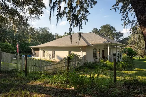 Dade City, FL 33523,19613 EQUESTRIAN LN