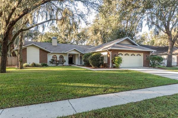 2813 SAINT CLOUD OAKS DR, Valrico, FL 33594