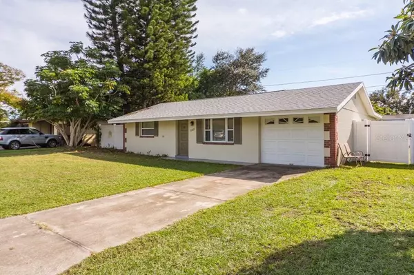 5332 56TH TER N, St Petersburg, FL 33709