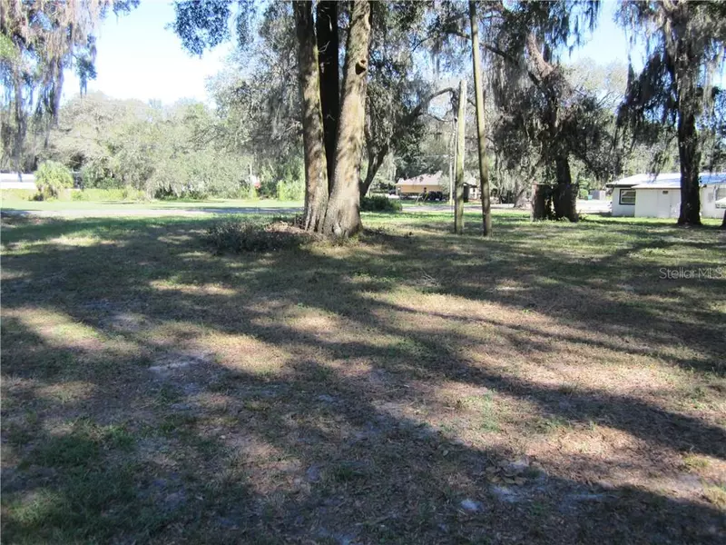 10609 MAIN ST, Thonotosassa, FL 33592