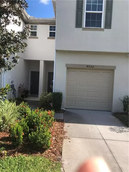 4956 WHITE SANDERLING, Tampa, FL 33619