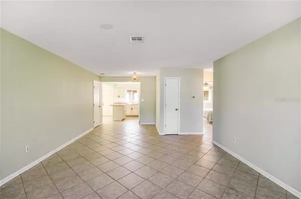 Pinellas Park, FL 33781,6832 N VERSAILLES N #7