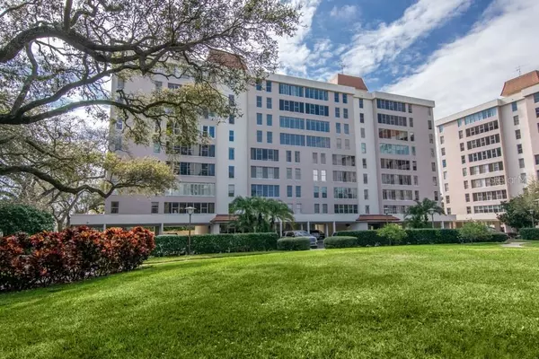 2407 S ARDSON PL #401, Tampa, FL 33629