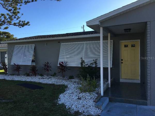 15812 2ND ST E, Redington Beach, FL 33708