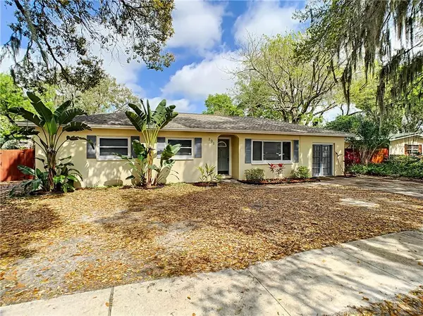 201 W WHEELER RD, Seffner, FL 33584