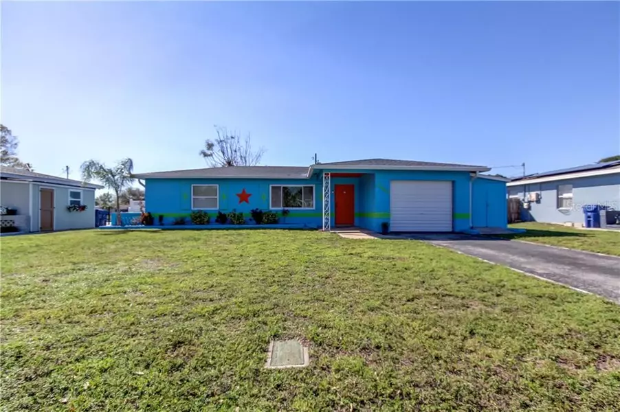 4858 60TH WAY N, Kenneth City, FL 33709