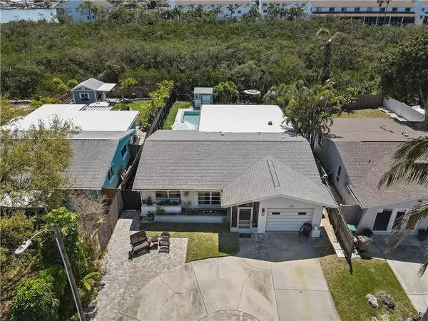 205 10TH AVE, Indian Rocks Beach, FL 33785