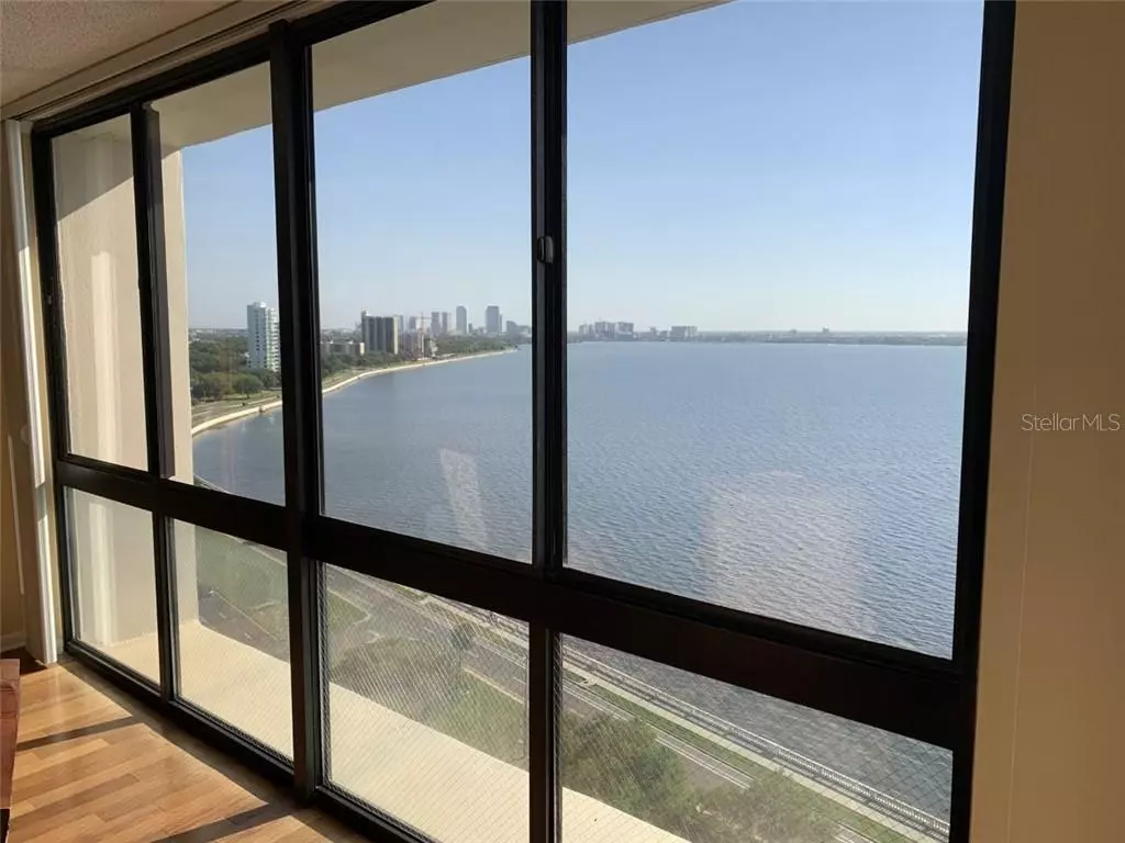 Tampa, FL 33629,3301 BAYSHORE BLVD #1905C