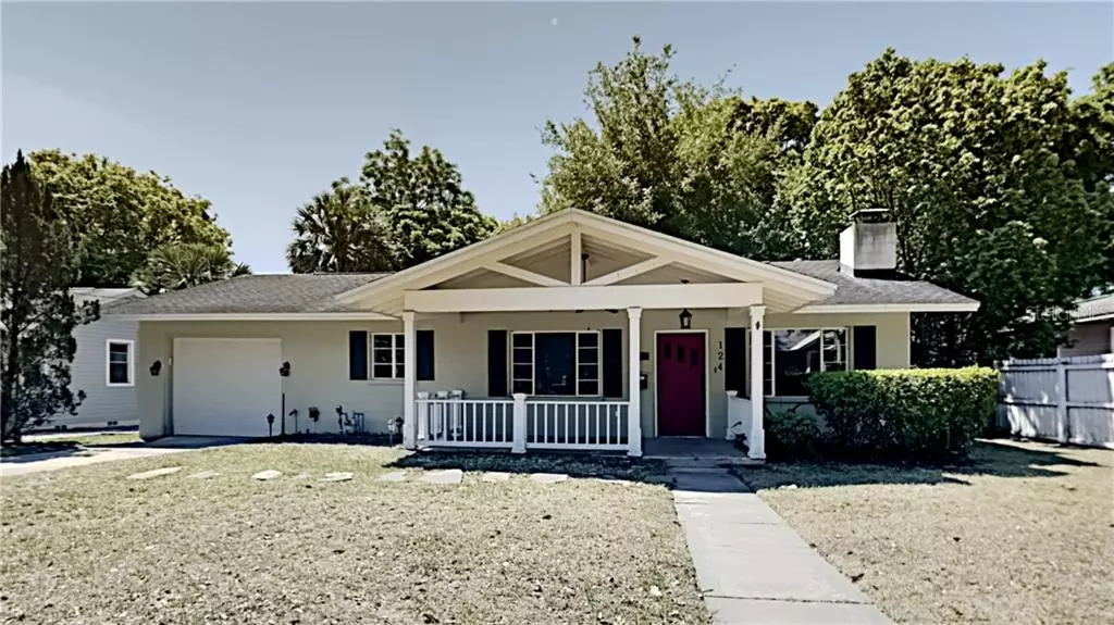 124 W 11TH AVE, Mount Dora, FL 32757