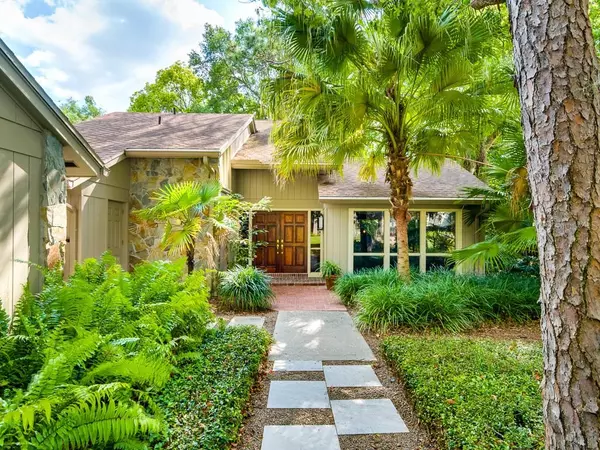 4406 CARROLLWOOD VILLAGE DR, Tampa, FL 33618