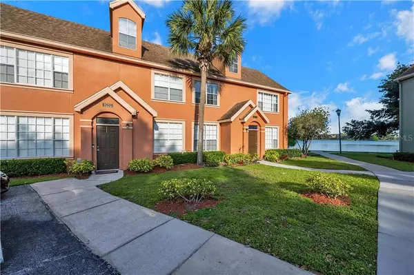 Tampa, FL 33626,9254 LAKE CHASE ISLAND WAY #13