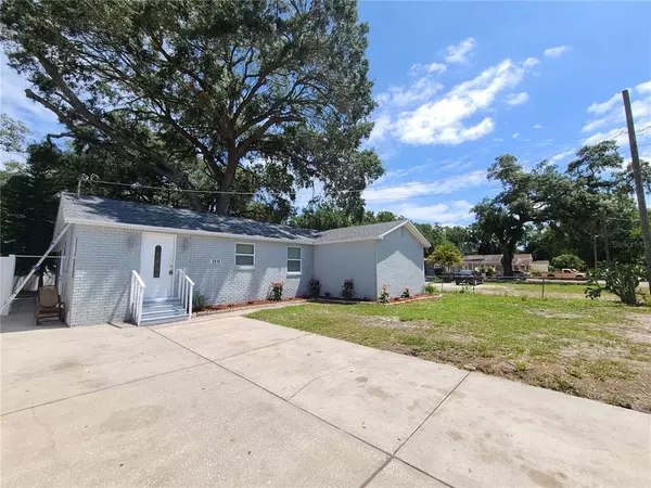 2315 W CLIFTON ST, Tampa, FL 33603