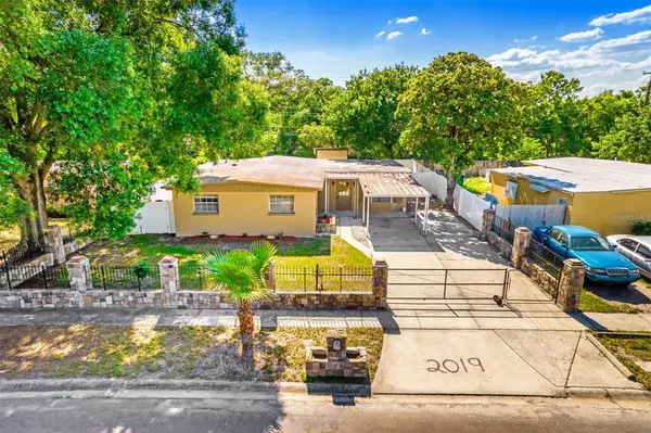 2019 WISHING WELL WAY, Tampa, FL 33619