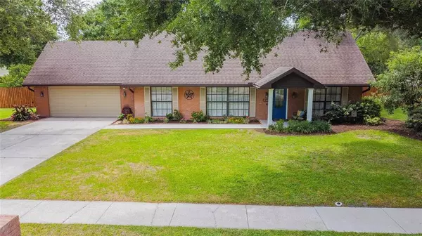 9202 HOLLYRIDGE PL, Temple Terrace, FL 33637