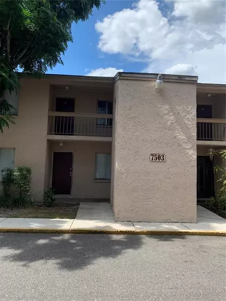 7503 PITCH PINE CIR #74, Tampa, FL 33617