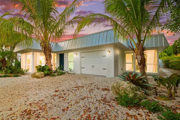 201 72ND ST, Holmes Beach, FL 34217