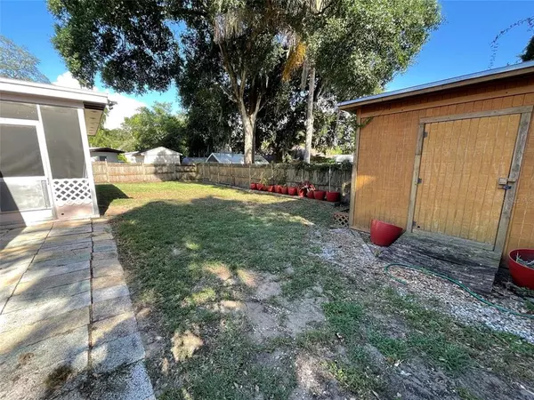 Brandon, FL 33511,909 WOODLAND TER