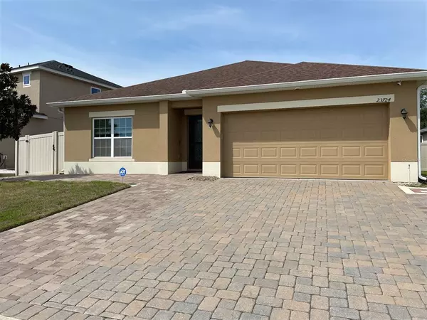 23724 COMPANERO DR, Sorrento, FL 32776